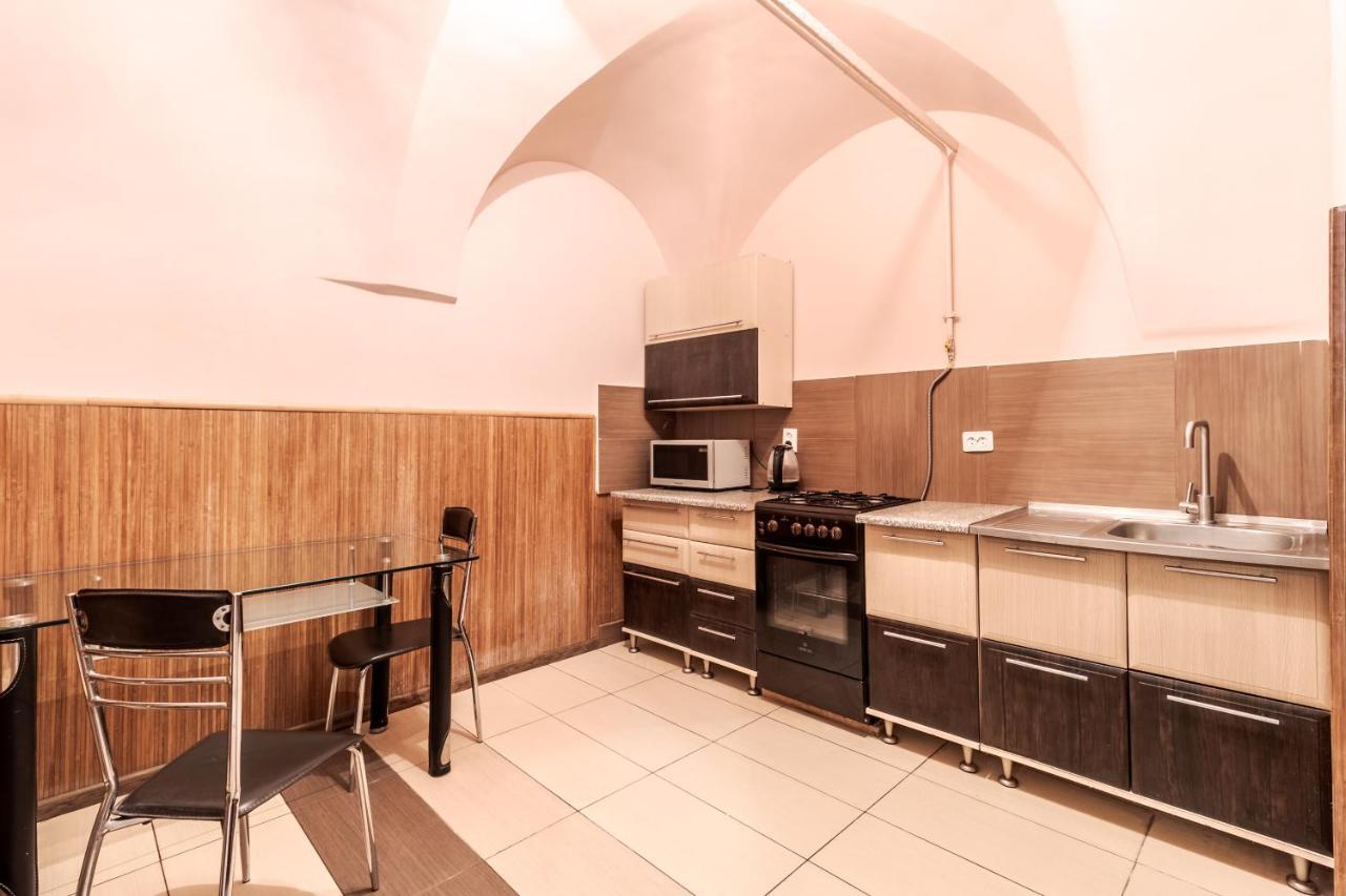 New Ruska Apartment Lviv Bagian luar foto