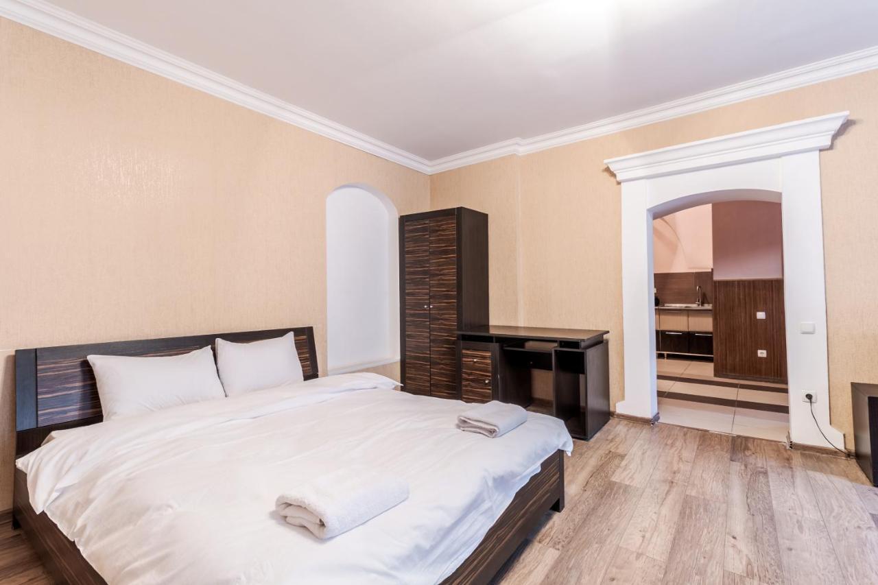 New Ruska Apartment Lviv Bagian luar foto