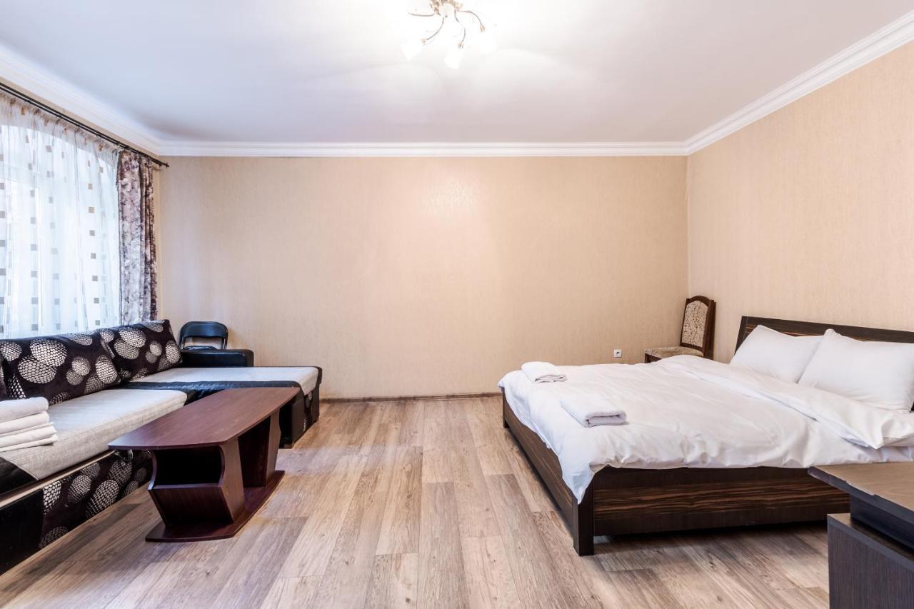 New Ruska Apartment Lviv Bagian luar foto
